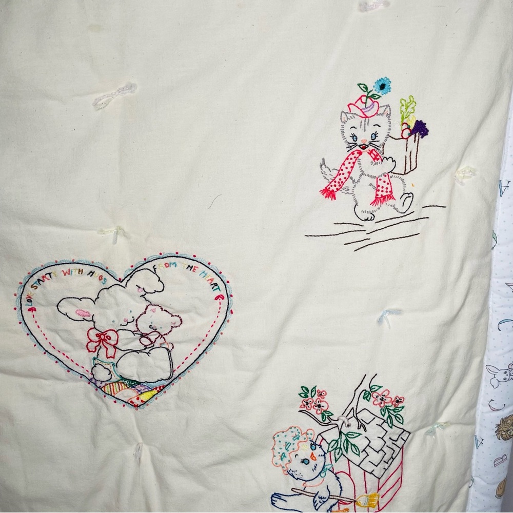 Vintage hand embroidered baby quilt with birds and animals precious moments - Picture 7 of 12